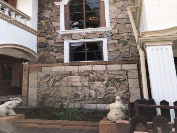 ให้เช่าบ้าน-2-ชั้น-สันทราย-เนื้อที่-84-ตารางวา-เฟอร์นิเจอร์บิ้วอินด้วยไม้สักทองทั้งหลัง