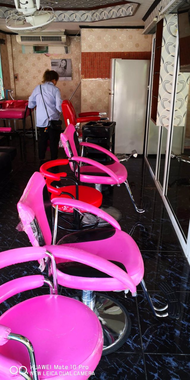 ให้เช่าร้านตัดผมชายและเสริมสวยในร้านเดียวกันพร้อมอุปกรณ์-ซอยรามคำแหง182