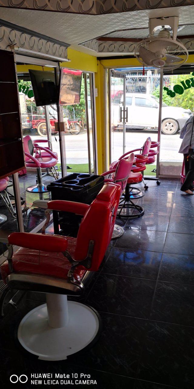 ให้เช่าร้านตัดผมชายและเสริมสวยในร้านเดียวกันพร้อมอุปกรณ์-ซอยรามคำแหง182