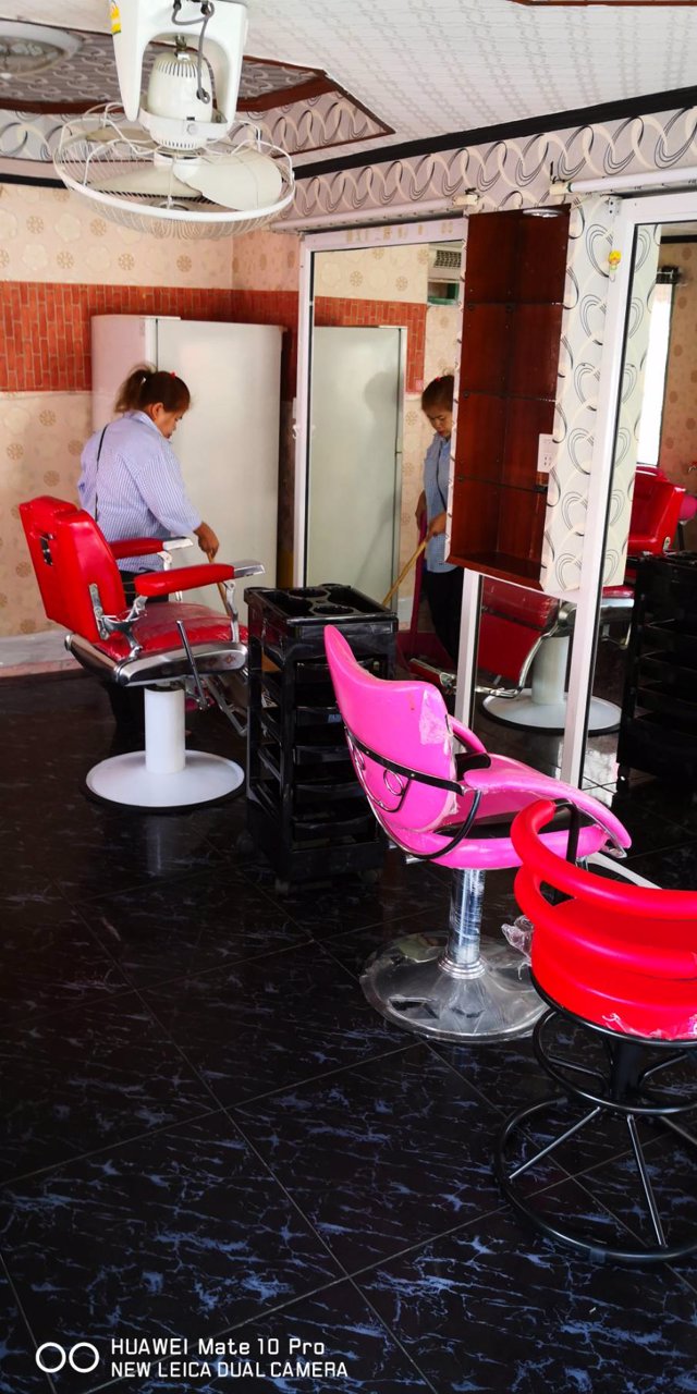 ให้เช่าร้านตัดผมชายและเสริมสวยในร้านเดียวกันพร้อมอุปกรณ์-ซอยรามคำแหง182