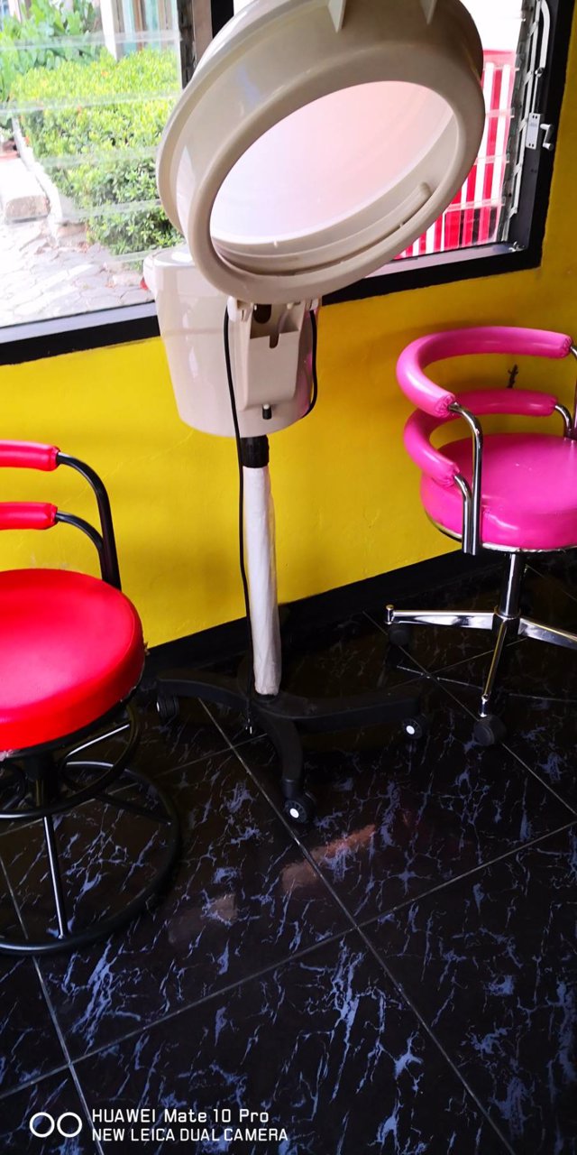 ให้เช่าร้านตัดผมชายและเสริมสวยในร้านเดียวกันพร้อมอุปกรณ์-ซอยรามคำแหง182