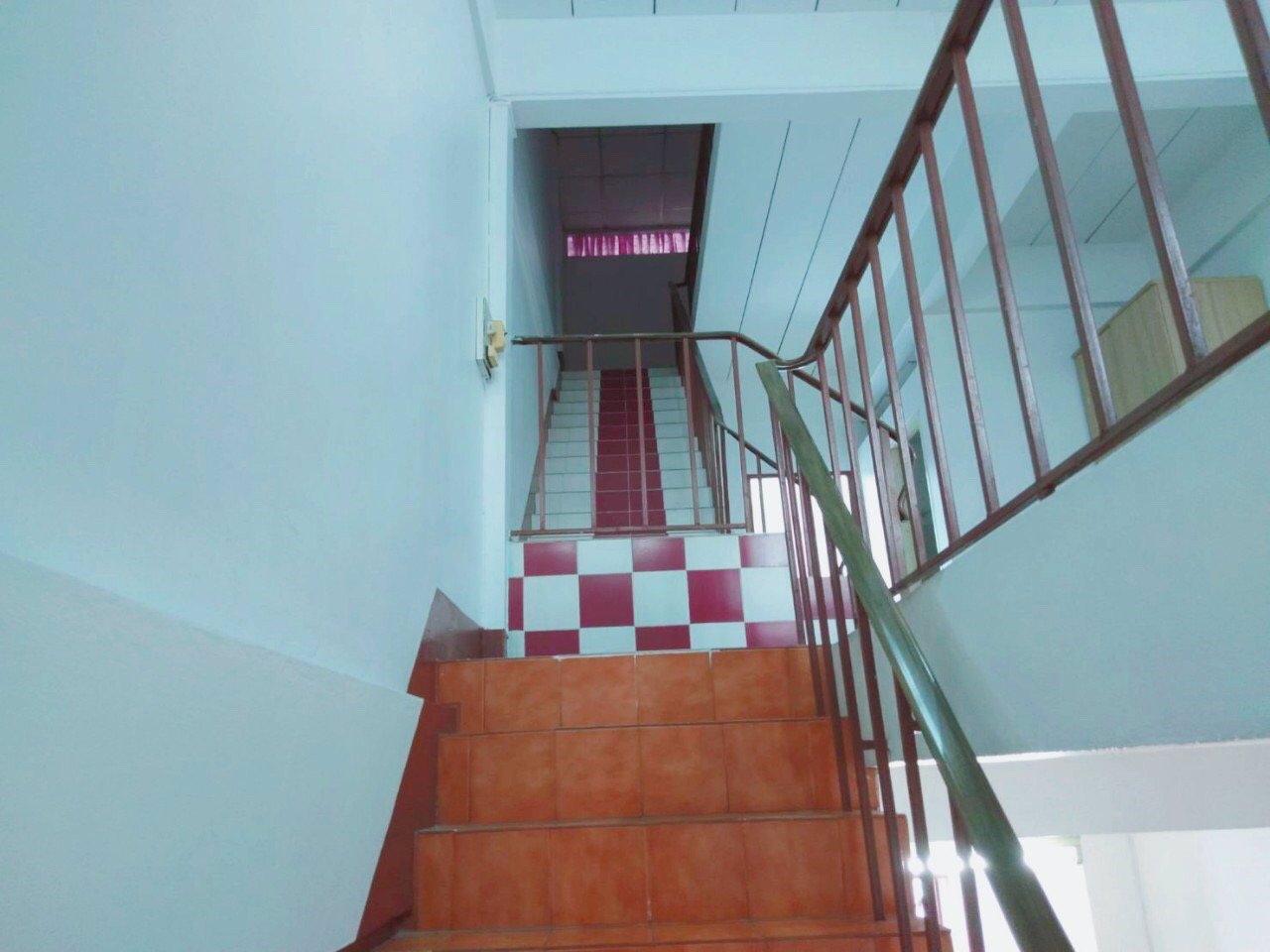 ขาย-ตึกแถวอาคารพาณิชย์-3-ชั้น-20-ตรว-พัทยากลาง-ทางเข้าโรงแรมทาว์นอินทาวน์-อบางละมุง-จชลบุรี-