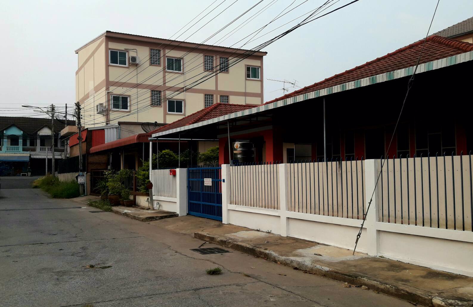 ขายบ้านเดี่ยว-ชั้นเดียว-50-ตรว-3-ห้องนอน-3-ห้องน้ำ-หมู่บ้านใหญ่-สงบสุข-ปลอดภัย-ไม่มีปัญหาชุมชน