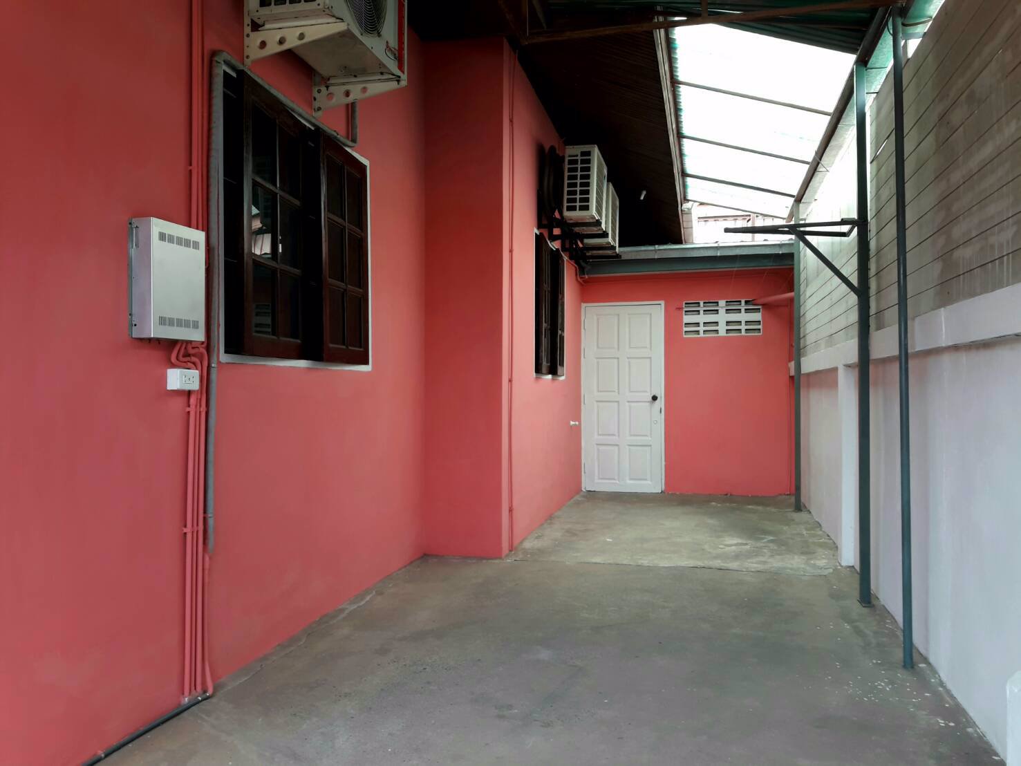 ขายบ้านเดี่ยว-ชั้นเดียว-50-ตรว-3-ห้องนอน-3-ห้องน้ำ-หมู่บ้านใหญ่-สงบสุข-ปลอดภัย-ไม่มีปัญหาชุมชน