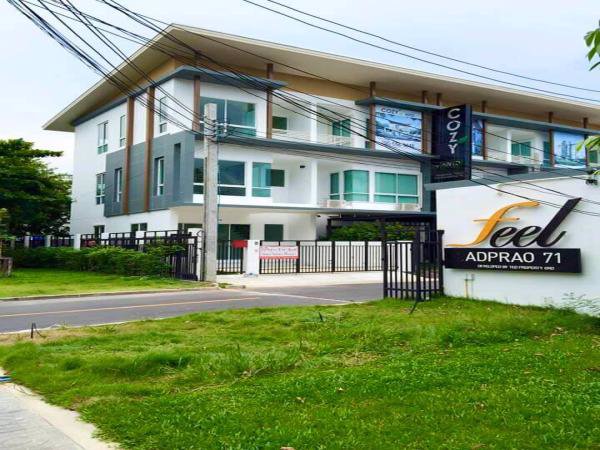 ขายด่วนทาวน์โฮม-3ชั้น-311-ตรว-โครงการ-feel-ladprao-71