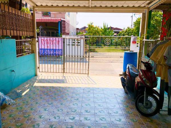 ขายด่วน-ขายถูกมาก-ทาวน์เฮ้าส์-2ชั้น-หลังมุม-พื้นที่-21ตรว-วังน้อย-พระนครศรีอยุธยา