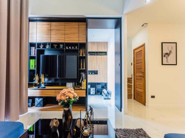 ขายบ้านสวยสร้างใหม่-บ้านแฝด-2-ชั้น-สไตล์โมเดิร์นดีไซน์ล้ำสมัยทั้งภายในและภายนอก