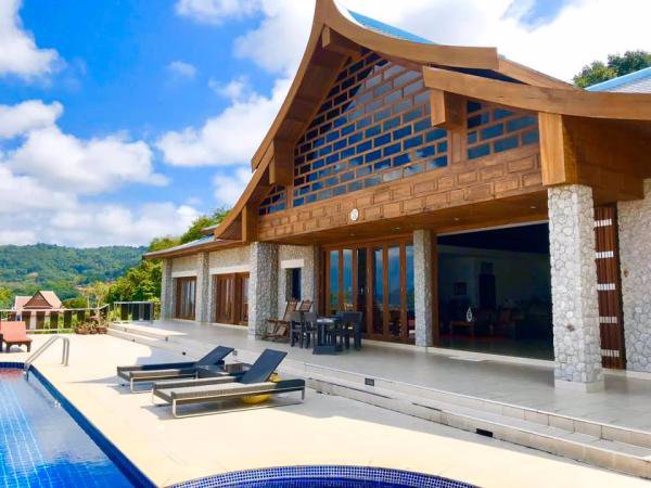 ขายด่วน-บ้านพักตากอากาศหรู-เป็นพูลวิลล่าทรงไทยฉลอง-อเมือง-จภูเก็ต-อยู่บนเขาซีวิว-เห็นอ่าวฉลอง