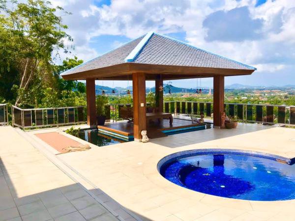 ขายด่วน-บ้านพักตากอากาศหรู-เป็นพูลวิลล่าทรงไทยฉลอง-อเมือง-จภูเก็ต-อยู่บนเขาซีวิว-เห็นอ่าวฉลอง