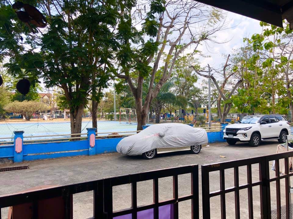 ขายด่วนๆ-ทาวน์เฮ้าส์-2ชั้น-16ตรว-หมู่บ้าน-ฟ้ารังสิต-คลองสี่