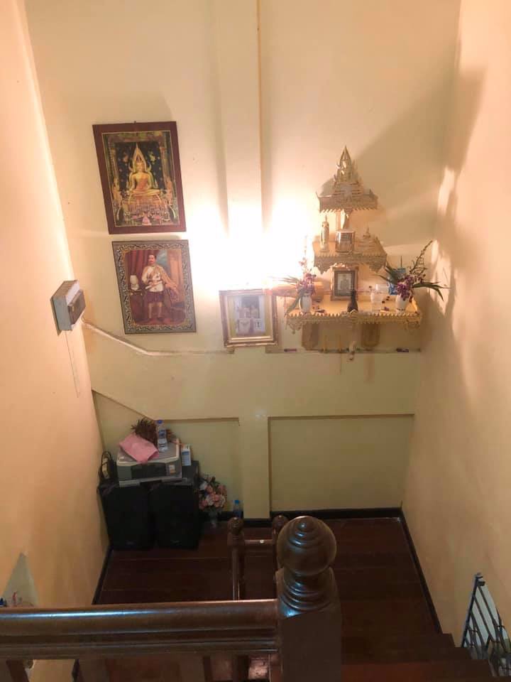 ขายด่วนๆ-ทาวน์เฮ้าส์-2ชั้น-16ตรว-หมู่บ้าน-ฟ้ารังสิต-คลองสี่