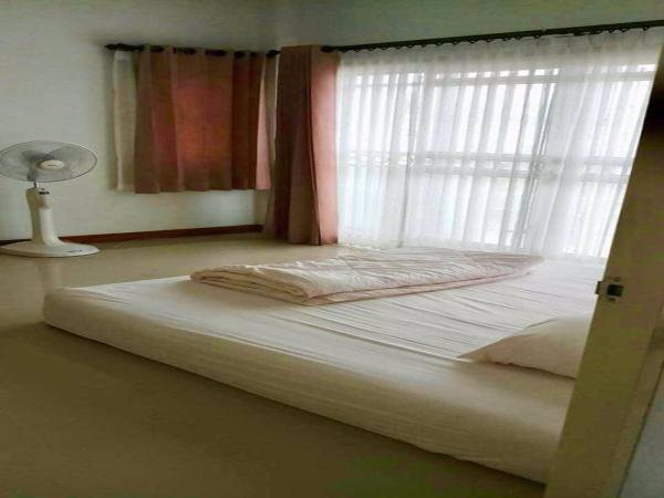 ขายด่วน-บ้านเดี่ยว-2ชั้น-51-ตรว-หมู่บ้าน-ฟ้าใส-5-บ้านสวยพร้อมเฟอร์