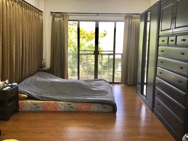 ขายบ้านสวย-พร้อมบ่อปลาและศาลาพักผ่อน-เนื้อที่-171-ตารางวา-ติดถนน-3-ด้าน