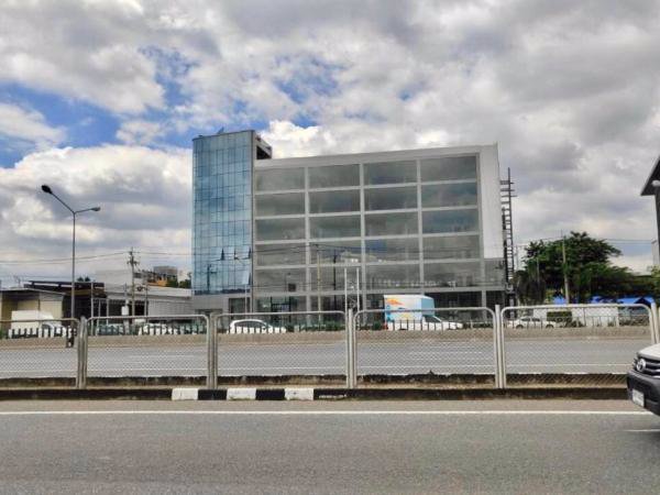 ขายด่วน-อาคารสำนักงานใหม่เอี่ยม-ติดถนนใหญ่-ใกล้มอเตอร์เวย์