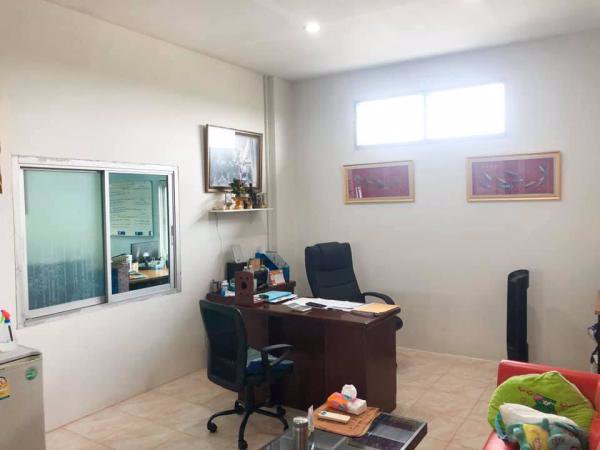 ขายด่วน-โกดัง-2ชั้น-พร้อมสำนักงาน-พื้นที่เต็ม-100ตรว-คลองหลวง-ปทุมธานี