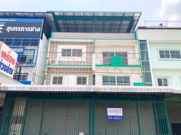 ขายด่วน-อาคารพานิชย์-3ชั้น-ทำเลทอง-พื้นที่-425-ตรว-ติดถนนคลองหลวง-ใกล้ถนนมอเตอร์เวย์-300-เมตร