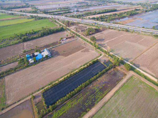 ขายด่วน-ที่ดินแปลงสวย-ราคาถูก-หน้ากว้างติดมุมถนน-2ด้าน-จำนวน-4ไร่-สามารถแบ่งซื้อได้-ทำเลดี-คลองหลวง