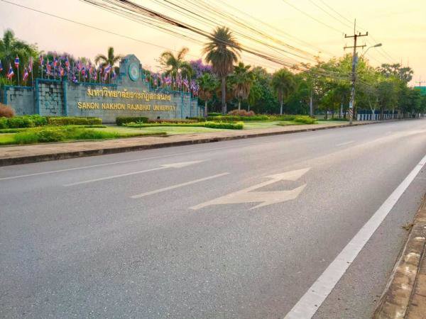 ขายกิจการหอพัก-2-ชั้น-มี-10-ห้อง-และบังกะโลอีก-8-หลัง-พร้อมออฟฟิศอีก-1หลัง-บนเนื้อที่-1ไร่-70ตรว