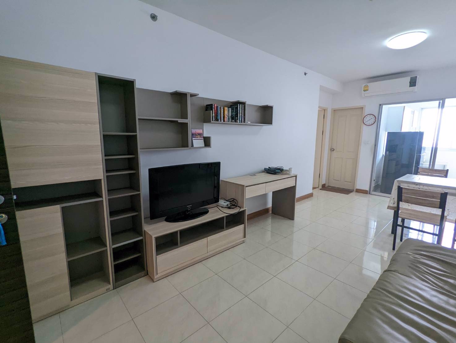 ให้เช่าคอนโด-ศุภาลัย-เอกมัย-ทองหล่อ-55-ตรม-บนชั้น-37-เฟอร์นิเจอร์พร้อมหิ้วกระเป๋าเข้าอยู่