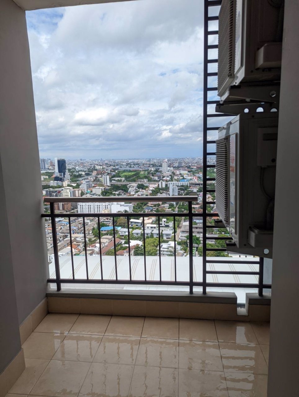 ให้เช่าคอนโด-ศุภาลัย-เอกมัย-ทองหล่อ-55-ตรม-บนชั้น-37-เฟอร์นิเจอร์พร้อมหิ้วกระเป๋าเข้าอยู่