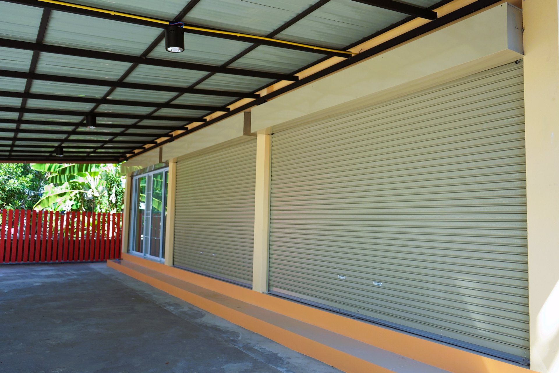 ขายด่วน-อาคารพานิชย์ชั้นเดียวสร้างใหม่-ติดถนนหลัก-อเมือง-จเชียงราย