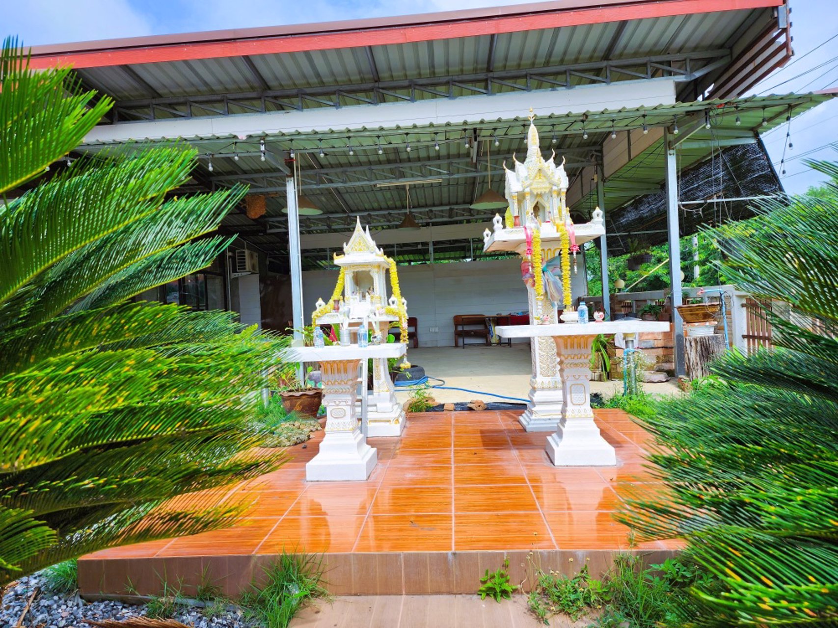 บ้านหรู-ติดแม่น้ำ-ตรงข้ามสนามกอล์ฟ-วิวภูเขา-บนเนื้อที่ขนาดใหญ่-4-ไร่-ขายด่วนๆ