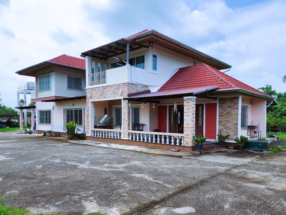 บ้านหรู-ติดแม่น้ำ-ตรงข้ามสนามกอล์ฟ-วิวภูเขา-บนเนื้อที่ขนาดใหญ่-4-ไร่-ขายด่วนๆ