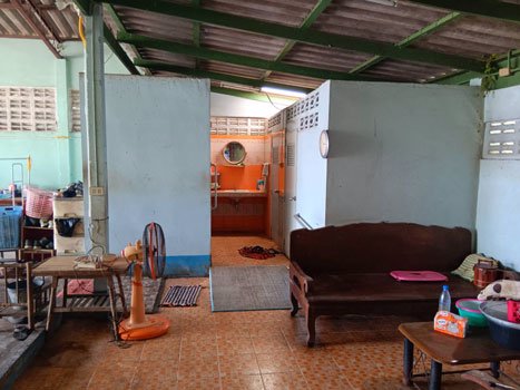 ขายบ้านพร้อมที่ดิน-ใจกลางย่านธุรกิจ-อแกลง