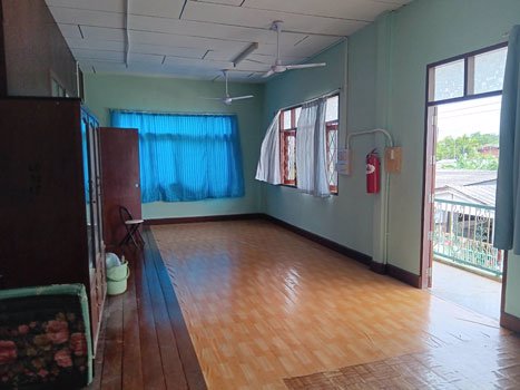 ขายบ้านพร้อมที่ดิน-ใจกลางย่านธุรกิจ-อแกลง