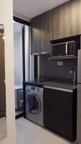 คอนโดใกล้รถไฟฟ้า-mrt-สามย่าน-แอชตัน-จุฬา-สีลม-ห้องสวย-เฟอร์ครบ-พร้อมอยู่-อาคาร-b4-ชั้นที่-2