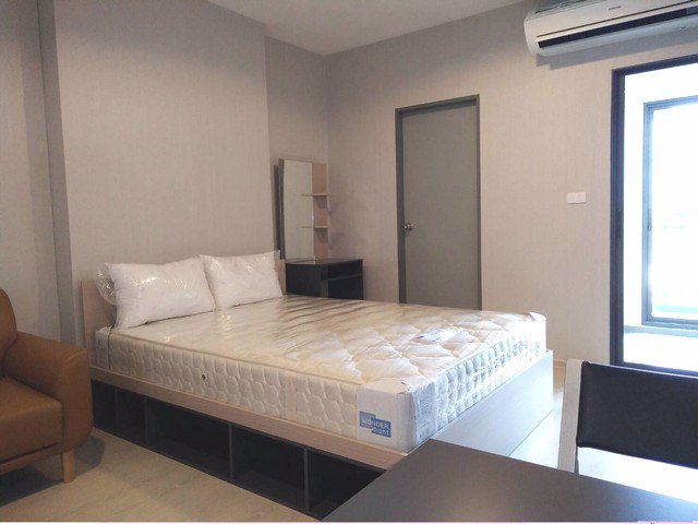 condoติดรถไฟฟ้า-bts-ปู่เจ้า-ideo-sukhumvit-115-ชั้น-12-วิวสระน้ำ