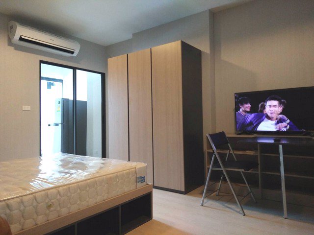 condoติดรถไฟฟ้า-bts-ปู่เจ้า-ideo-sukhumvit-115-ชั้น-12-วิวสระน้ำ