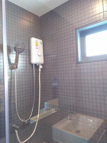 condoติดรถไฟฟ้า-bts-ปู่เจ้า-ideo-sukhumvit-115-ชั้น-12-วิวสระน้ำ