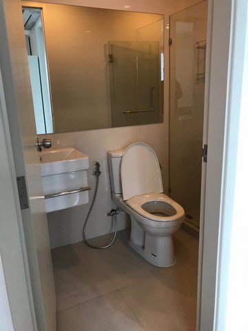 for-rent-life-asoke-ไลฟ์-อโศก-เฟอร์ครบ-พร้อมอยู่-ชั้นที่-34-เดินทางสะดวก-mrt-เพชรบุรี