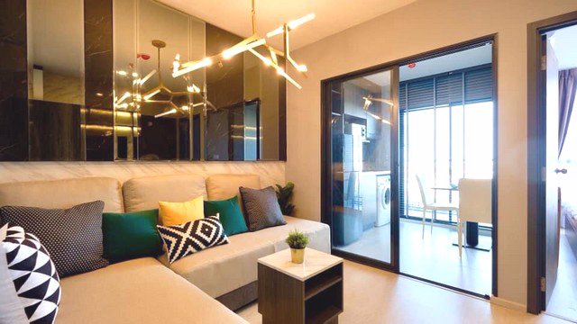 เอลลิโอ-เดล-เนสท์-อุดมสุข-elio-del-nest-udomsuk-อาคาร-c-ชั้น-12a-วิวสวนและสระว่ายน้ำ