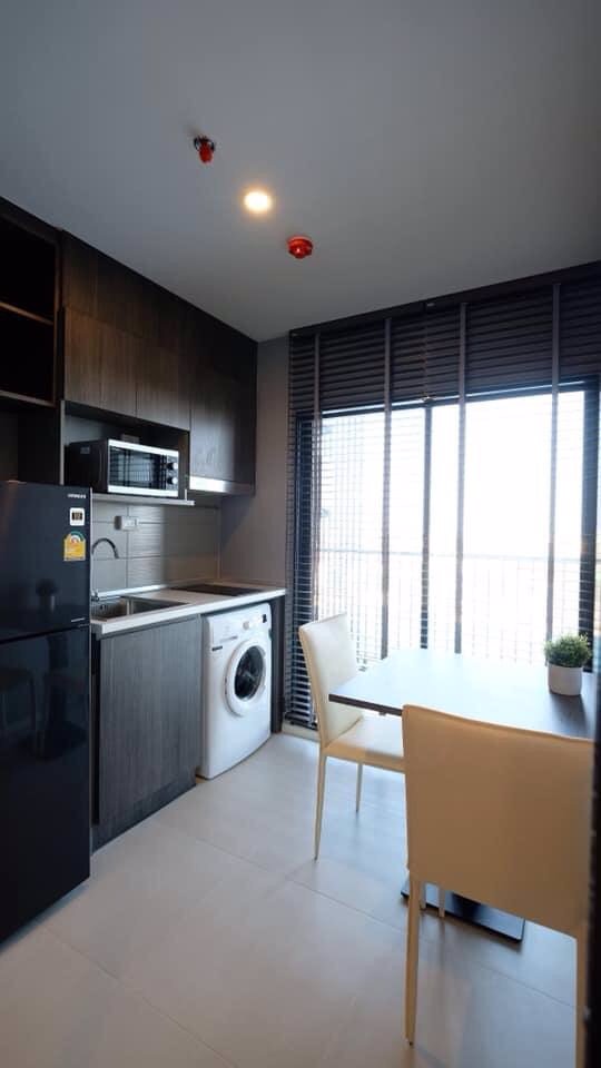 เอลลิโอ-เดล-เนสท์-อุดมสุข-elio-del-nest-udomsuk-อาคาร-c-ชั้น-12a-วิวสวนและสระว่ายน้ำ