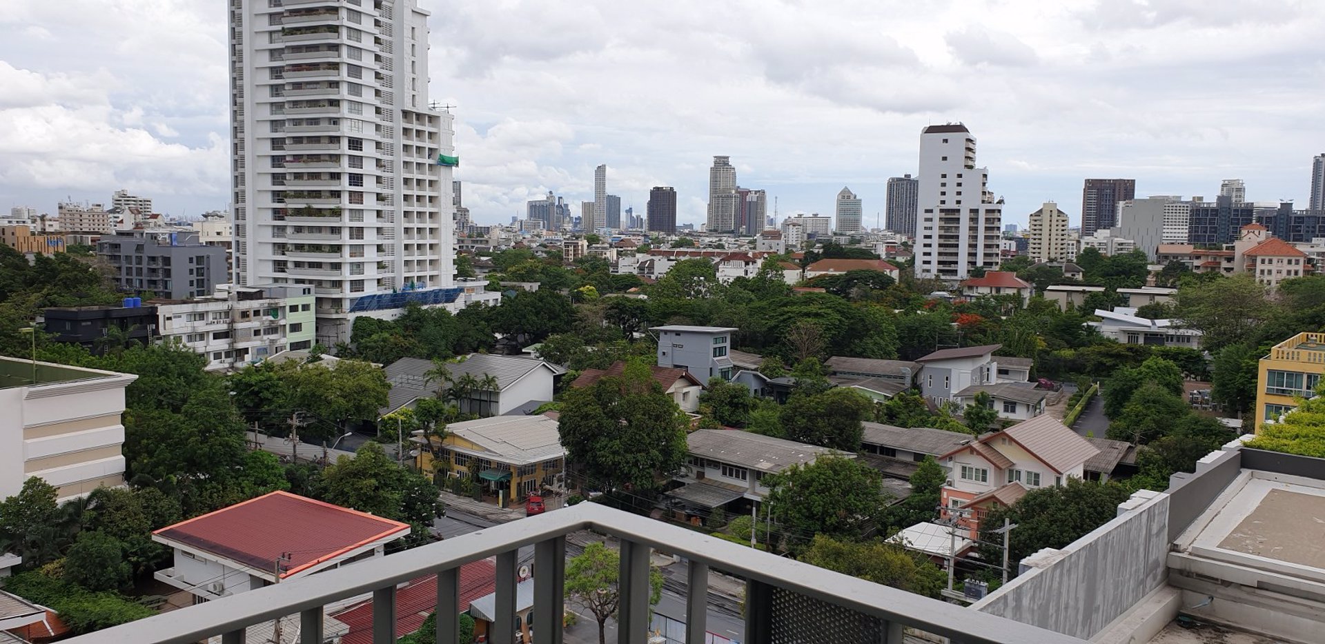 for-sale-at-cost-ceil-by-sansiri