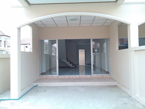 ให้เช่าบ้านทาวน์เฮ้าส์-2-ชั้น-ราคาถูก-24-ตรวพร้อมเข้าอยู่ได้ทันที