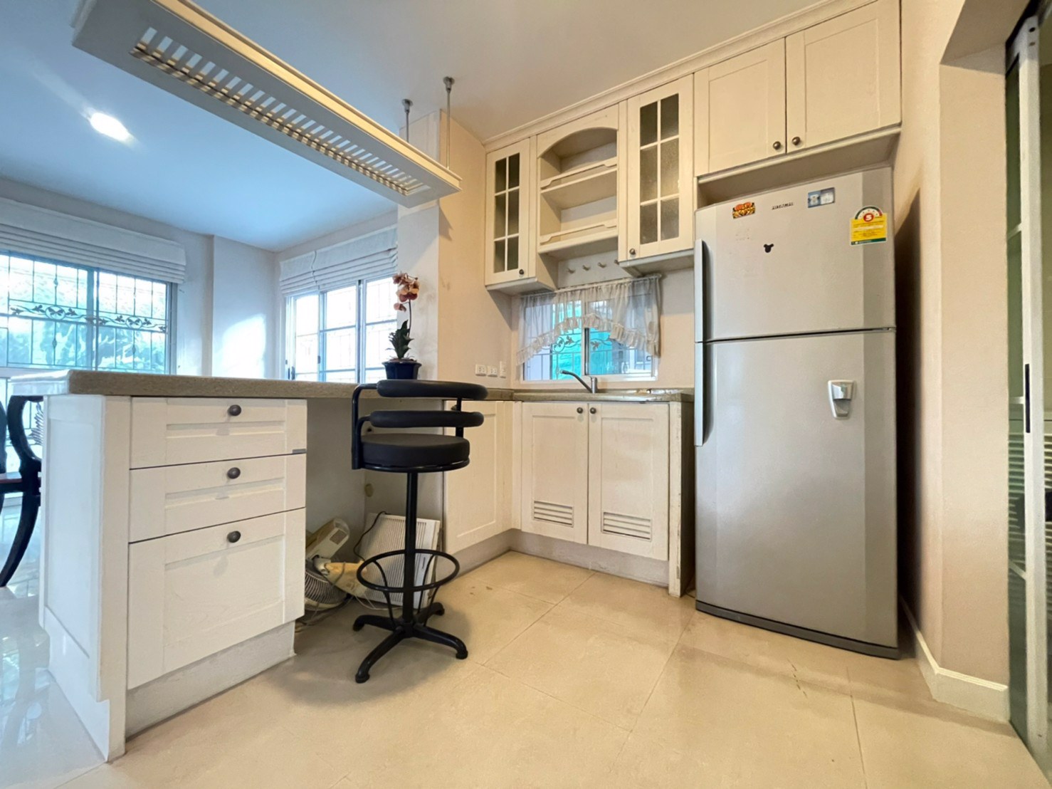 ขายนันทวันสุวรรณภูมิ-ถกิ่งแก้ว-ใกล้สนามบิน-รีโนเวทแล้ว-พร้อมเฟอร์นิเจอร์เกรดเอ-ต่อเติมครบ