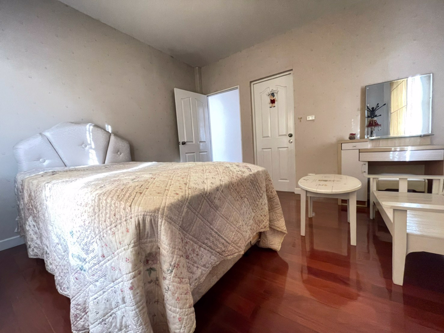 ขายนันทวันสุวรรณภูมิ-ถกิ่งแก้ว-ใกล้สนามบิน-รีโนเวทแล้ว-พร้อมเฟอร์นิเจอร์เกรดเอ-ต่อเติมครบ