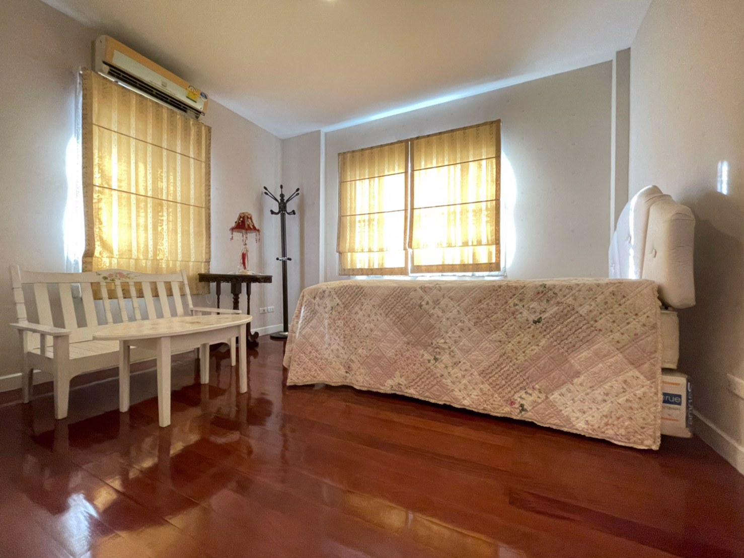 ขายนันทวันสุวรรณภูมิ-ถกิ่งแก้ว-ใกล้สนามบิน-รีโนเวทแล้ว-พร้อมเฟอร์นิเจอร์เกรดเอ-ต่อเติมครบ