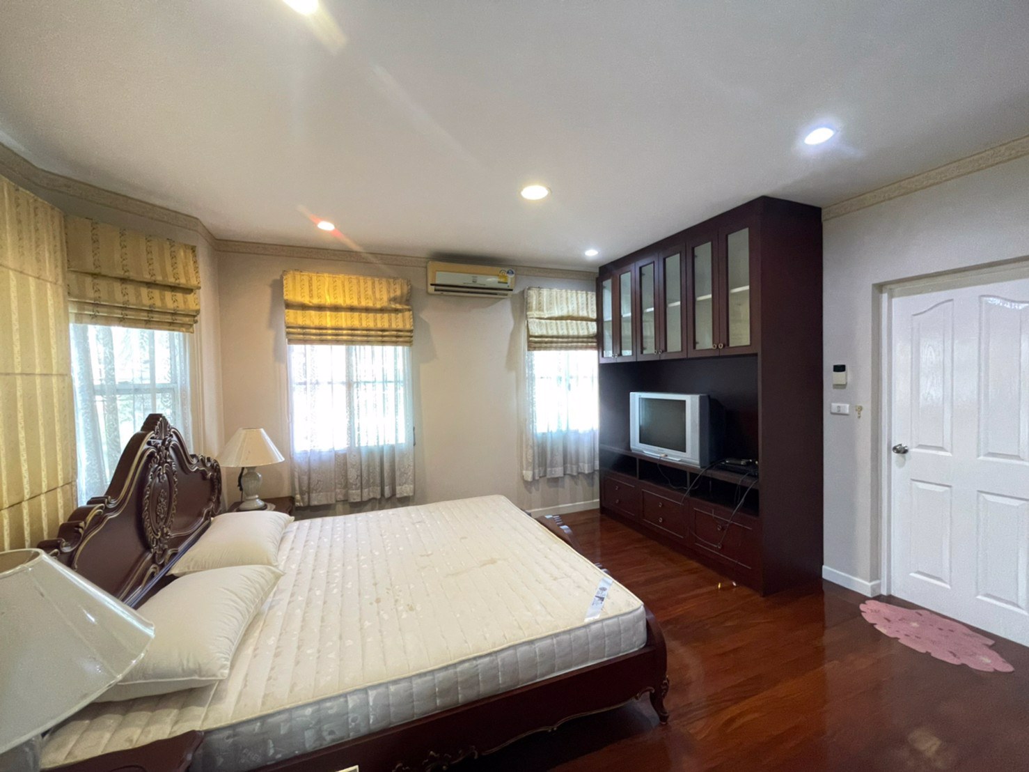 ขายนันทวันสุวรรณภูมิ-ถกิ่งแก้ว-ใกล้สนามบิน-รีโนเวทแล้ว-พร้อมเฟอร์นิเจอร์เกรดเอ-ต่อเติมครบ