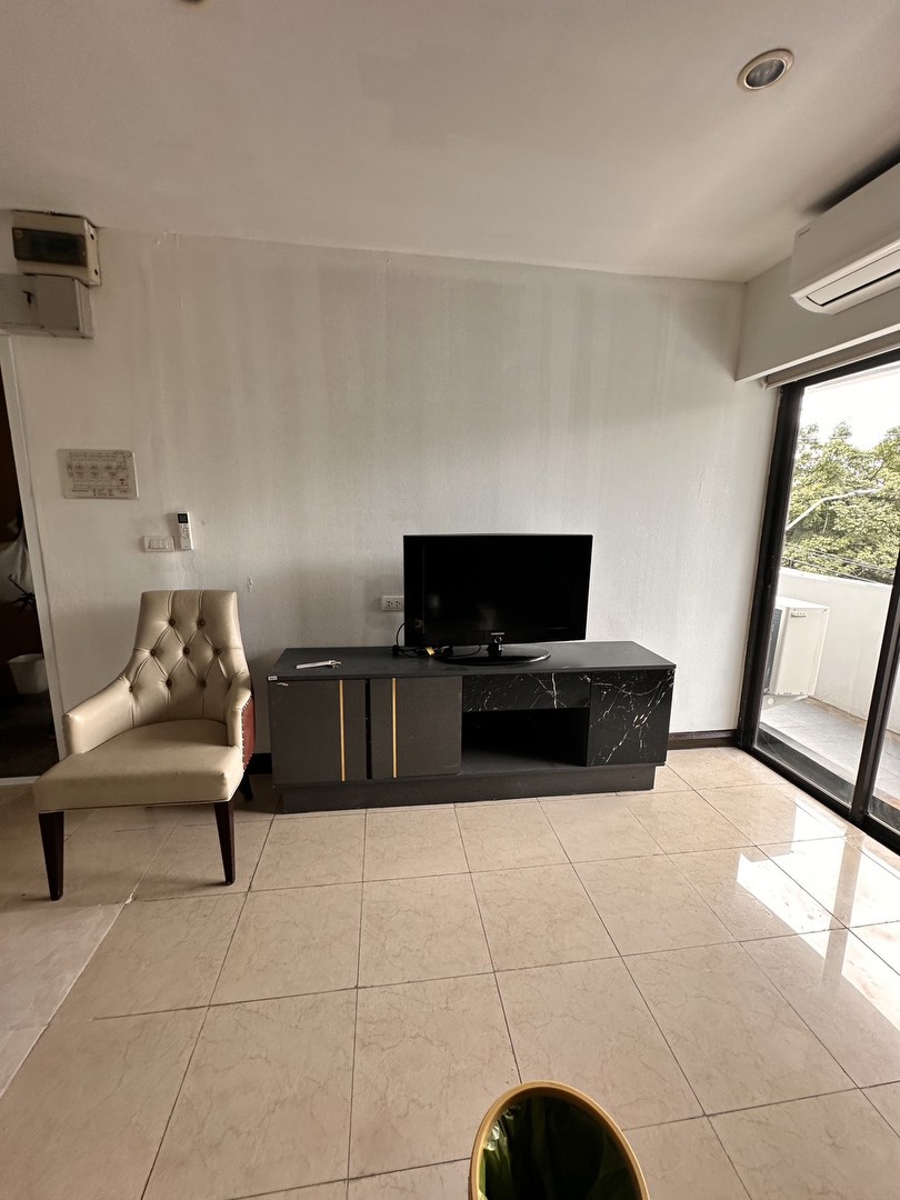 ให้เช่าคอนโด-เซ็นทรัลรัชโยธิน-ปาร์ค