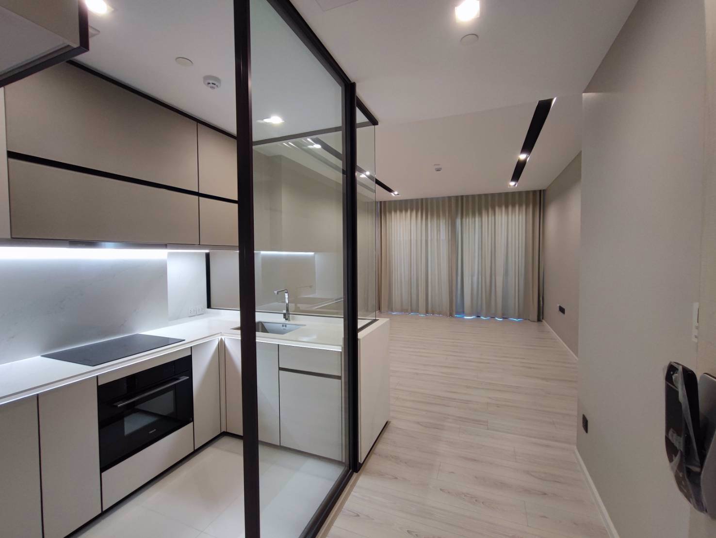 ขายด่วน-คอนโด-เดอะรูม-พญาไท-the-room-phayathai-ขายดาวน์-ราคาขาดทุน-ชั้น-30-