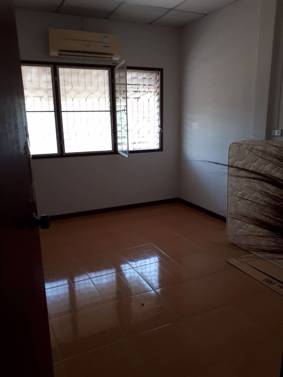 ให้เช่า-ทาวเฮาส์-2-ชั้น-จประจวบคีรีขันธ์-2500-บาท