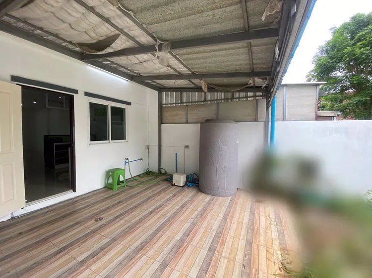 ทาวน์โฮมสวย-2-ชั้นสไตล์โมเดล-พร้อมอยู่-ทำเลดี-สงบ-ใกล้แหล่ง-แหล่งช้อปปิ้ง-รร-รพ-เดินทางสะดวก