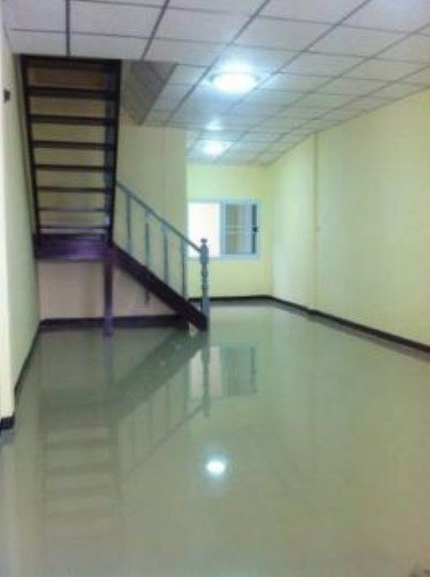 ขาย-หมู่บ้านบัวทอง-2-ทาวน์เฮ้าส์-2-ชั้น-ถนนกาญจนาภิเษก-ตำบลเสาธงหิน-อำเภอบางใหญ่