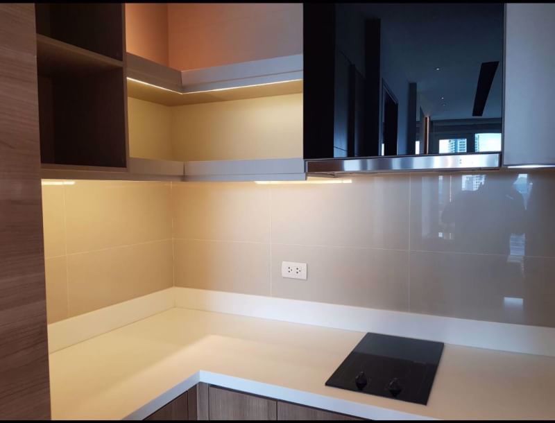 ขาย-ให้เช่า-โครงการ-ริทึม-สาทร-ชั้น-30-คอนโดหรู-ห้องใหม่-ขนาดพื้นที่-50-ตรม