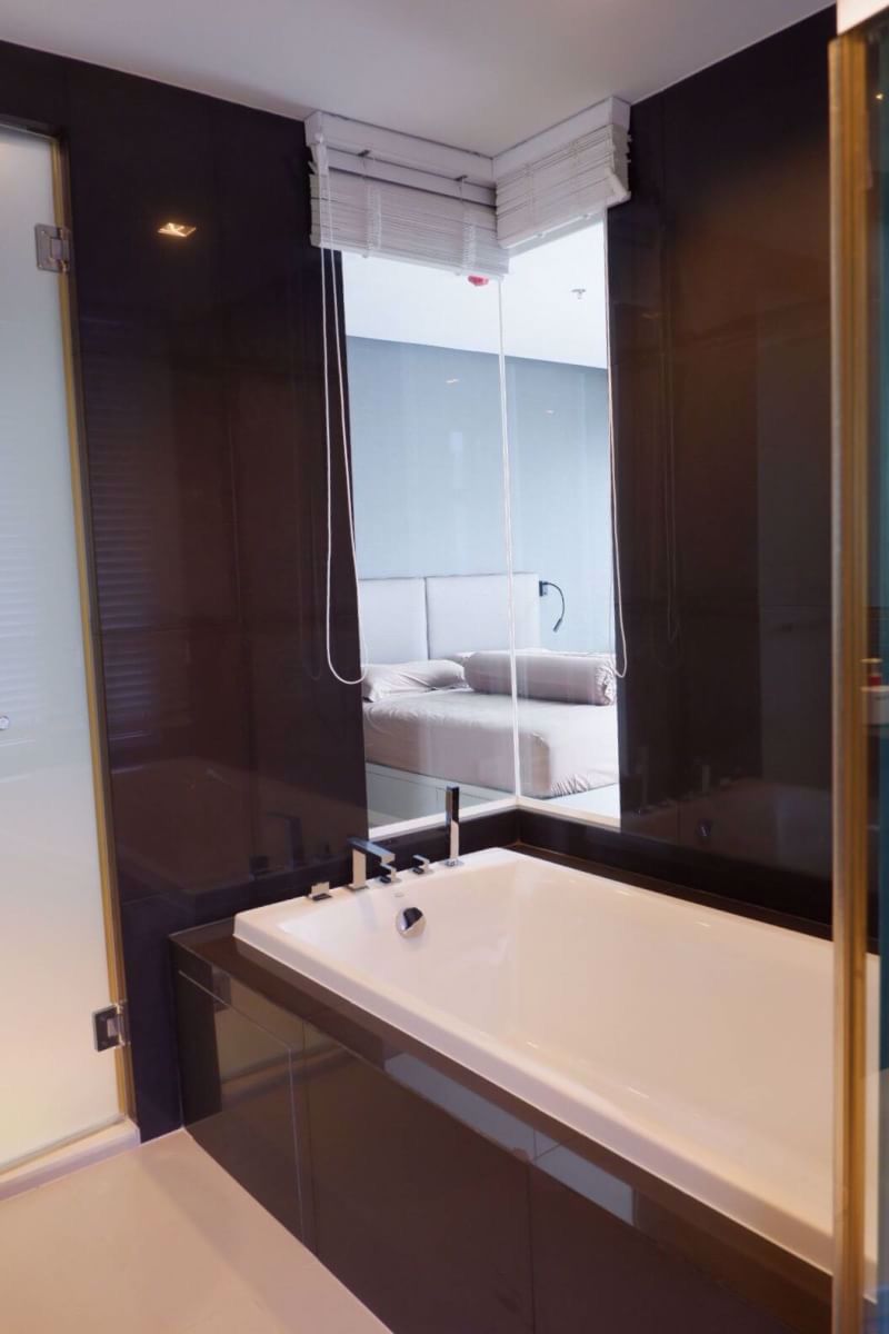 ขาย-ให้เช่า-โครงการ-ริทึม-สาทร-ชั้น-30-คอนโดหรู-ห้องใหม่-ขนาดพื้นที่-50-ตรม