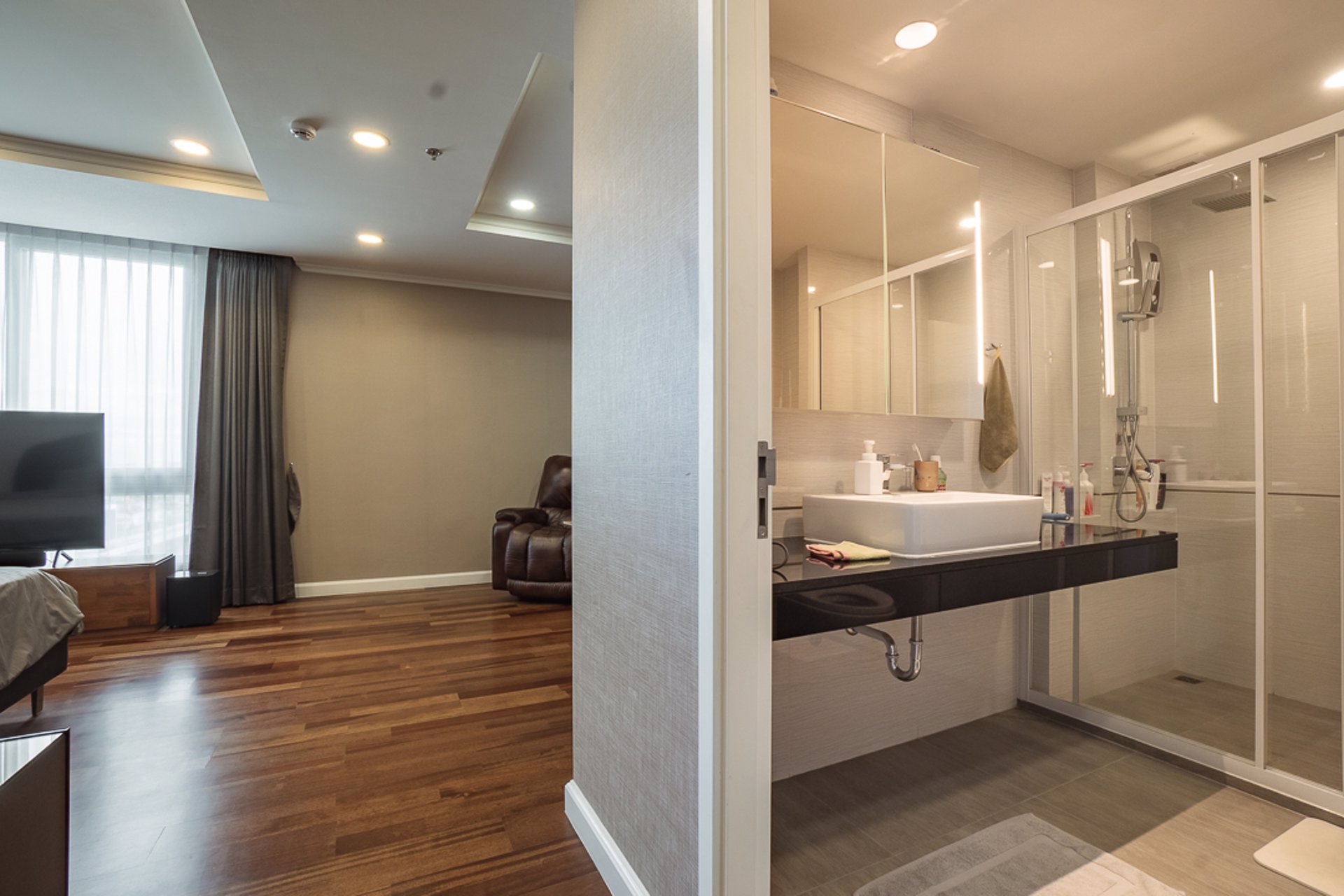 ขายคอนโดขนาดพิเศษ-the-metropolis-samrong